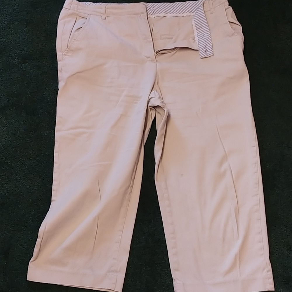 Khaki capris (no tags)